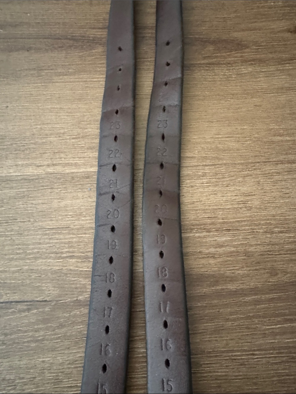 🐴 58" Brown stirrup leathers 🐴 - Picture 2 of 5